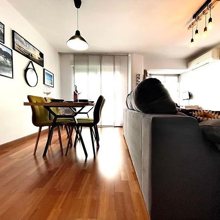 Apartamento Centrico Urbano Con Terraza กอร์โดบา ภายนอก รูปภาพ