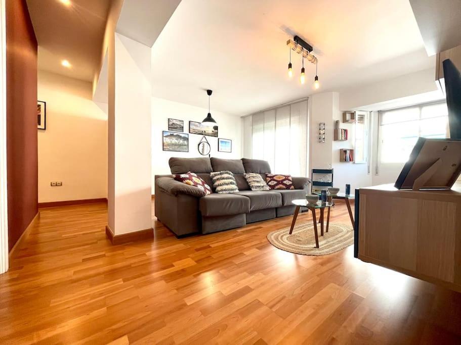 Apartamento Centrico Urbano Con Terraza กอร์โดบา ภายนอก รูปภาพ