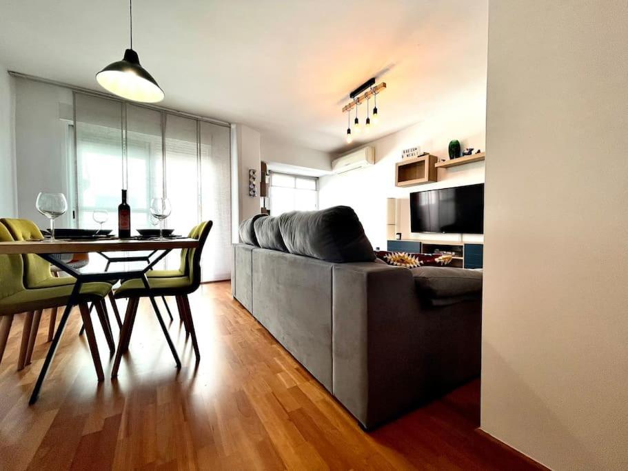 Apartamento Centrico Urbano Con Terraza กอร์โดบา ภายนอก รูปภาพ